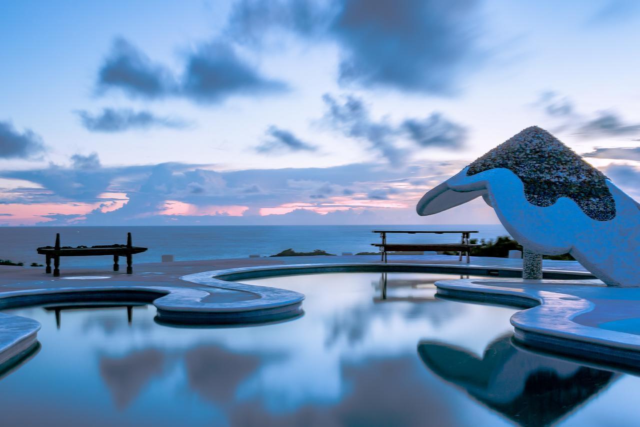 Two Brothers Surf Resort Tola Esterno foto